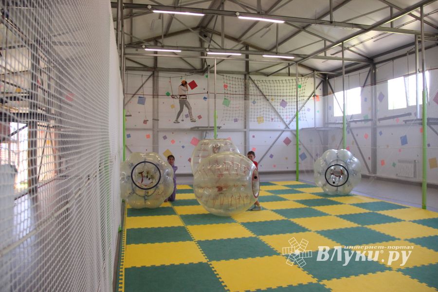 «Экстрим парк» приглашает друзей на троллей (ФОТО)