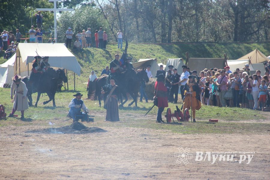 Великолукская Крепость соединила прошлое и настоящее (ФОТО)