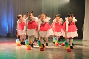 Юные артисты ГДК им. Ленина отметили «Мамин день» (ФОТО)