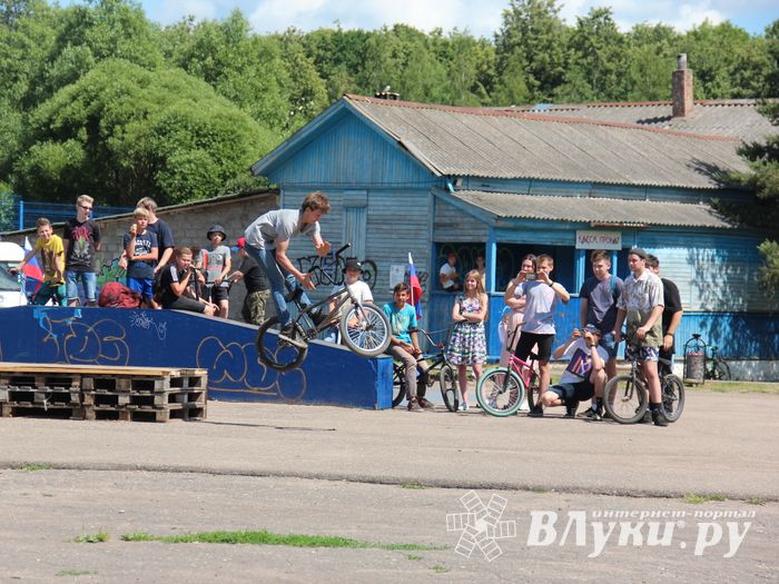 В Великих Луках прошёл Олимпийский День (ФОТО)