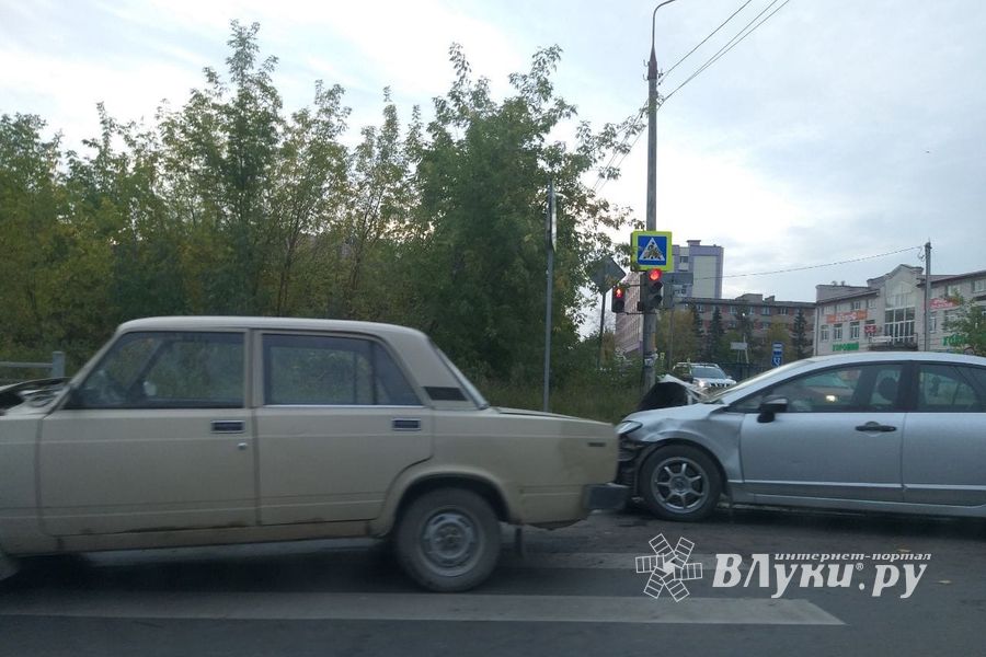 На проспекте Ленина произошло ДТП