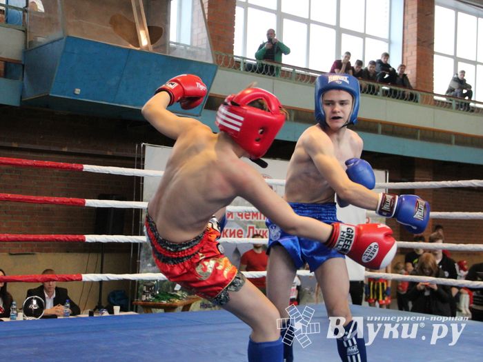 В Великих Луках прошли соревнования по кикбоксингу (ФОТО)