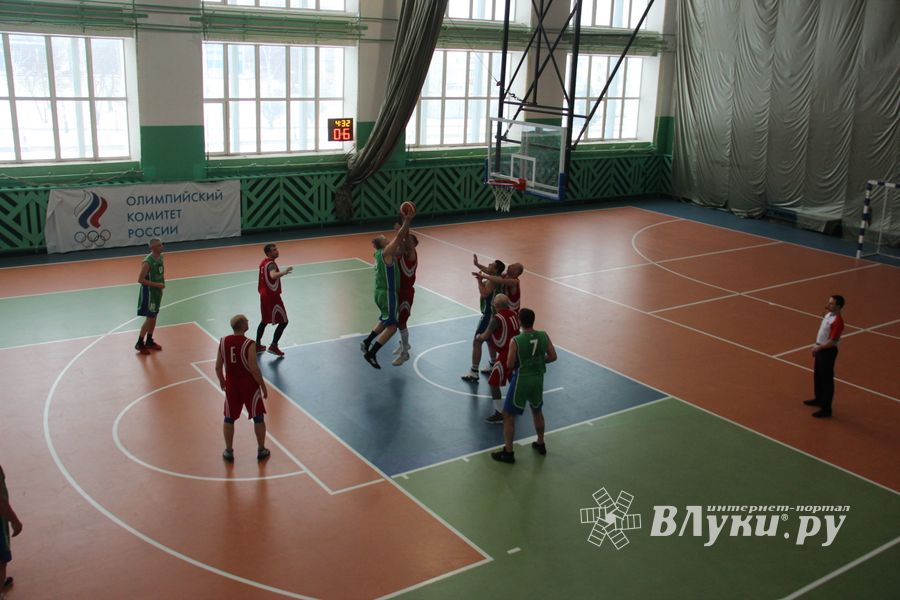 Великолучане стали победителями межрегионального турнира ветеранов баскетбола (ФОТО)