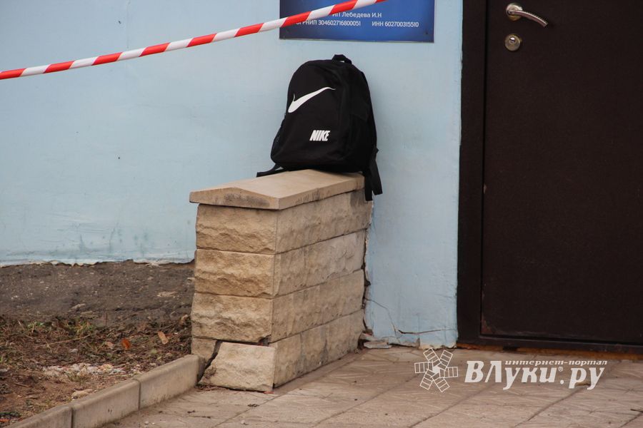 Спецслужбы проверили подозрительный предмет в Великих Луках (ФОТО)
