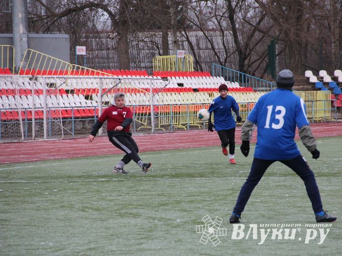 Боевая ничья в памятном футбольном матче (ФОТО)