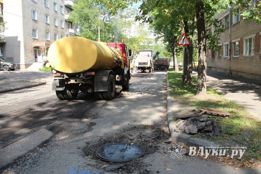 На ул. Ставского идёт ремонт дороги (ФОТО)