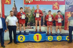 Великолукские самбисты отличились на региональном турнире (ФОТО)