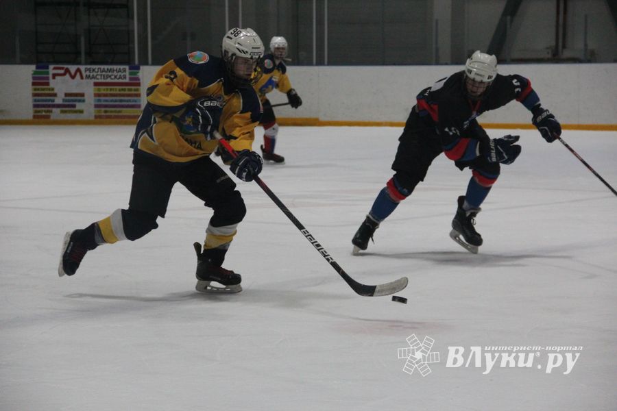 «Экспресс» с разгромным счетом обыграл «Родину» (ФОТО)