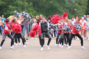 В Великих Луках проходит ​Международный фестиваль-конкурс среди мажореток и барабанщиц (ФОТО)