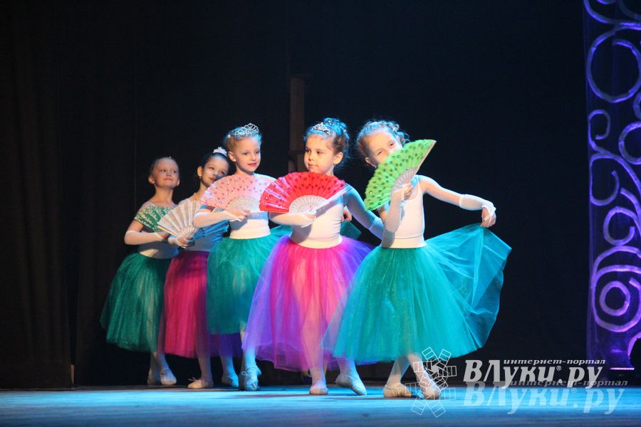 В доме культуры имени Ленина прошел концерт, посвященный Международному дню танца (фото)