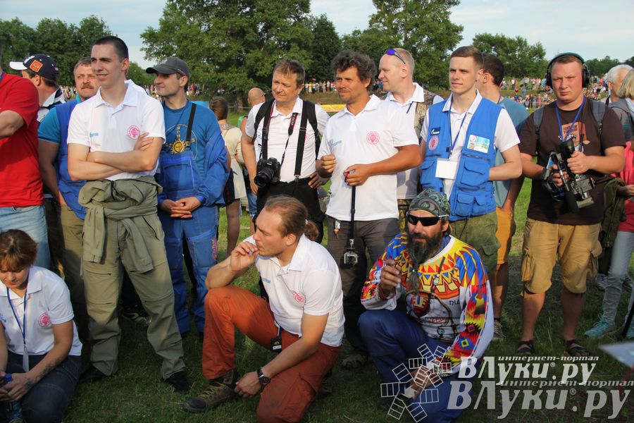 Открытие 19-й Международной встречи воздухоплавателей в Великих Луках