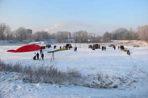 Над Великими Луками взлетели «Яблоки на снегу» (фото)
