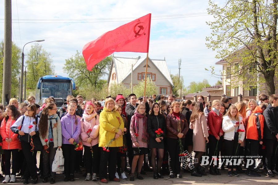 Великолучане почтили память героев Великой Отечественной (ФОТО)