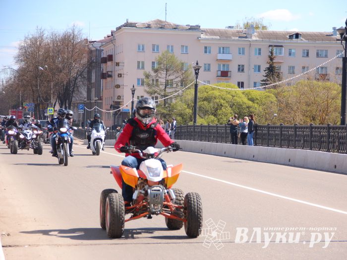 В Великих Луках открыли мотосезон - 2017 (ФОТО)