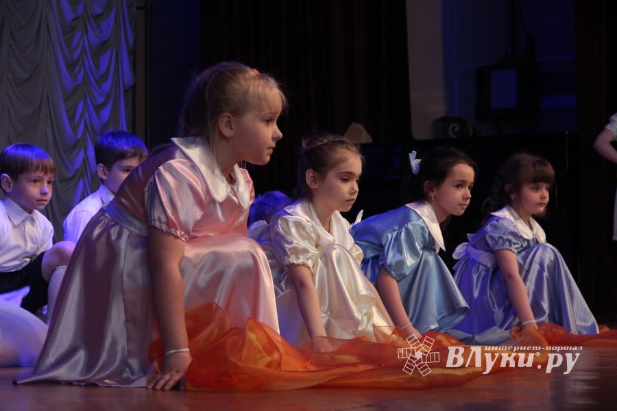 «Великолукская Веснянка»: детские сады 