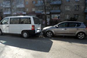 ДТП на Октябрьском проспекте: KIA догнала Mercedes