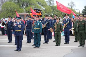 В Великих Луках прошел Парад Победы (ФОТО)