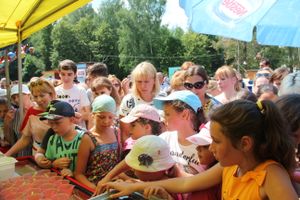 В городском парке Великих Лук прошёл День мороженого