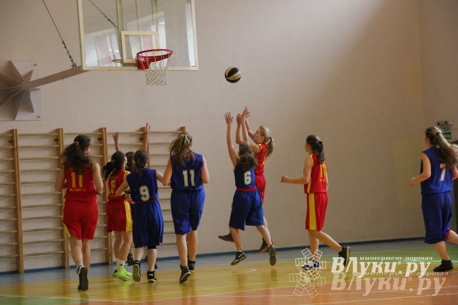 Игра 29 марта Великие Луки — Псков (девушкши)