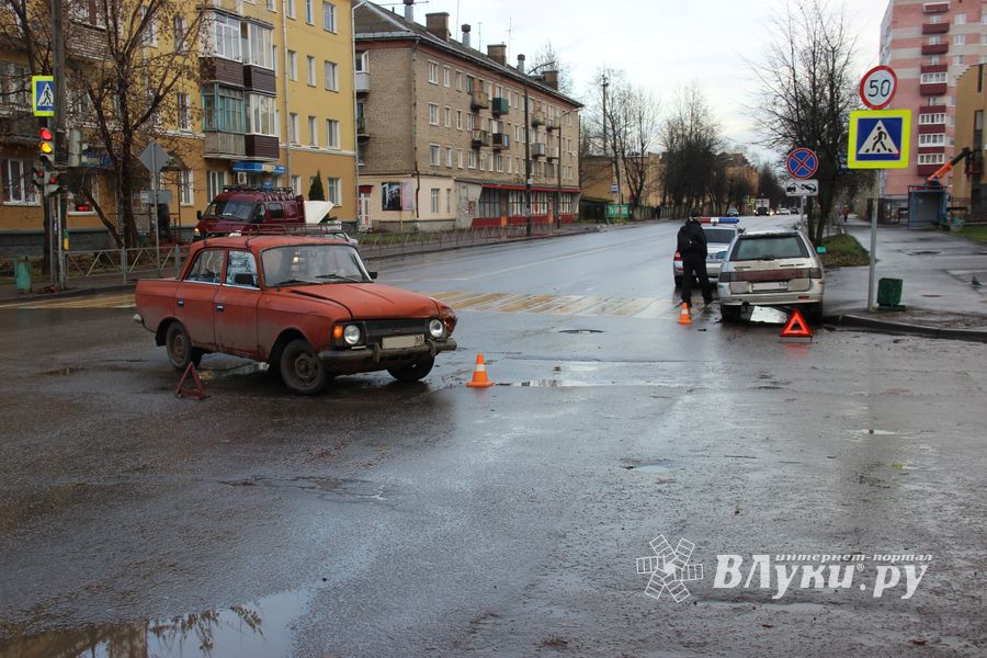 ДТП на перекрёстке Октябрьский-Первомайская (ФОТО)