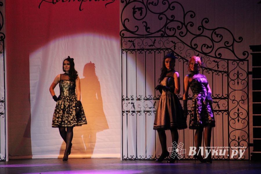15 ноября театр моды "Абстракция" отметил 15-ти летний юбилей