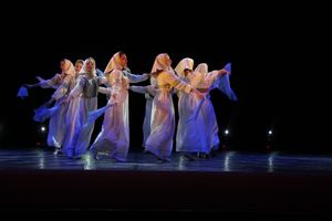 Великие Луки встретили День танца (ФОТО)