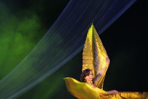 В ДК ЛК прошел музыкально-танцевальный спектакль «Босиком по млечному пути» (фото)