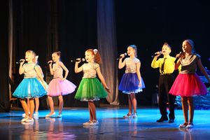 В ГДК им. Ленина встречают Новый год (ФОТО)