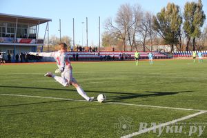 Футбольный матч «Луки-Энергия» — «Карелия» (фото)
