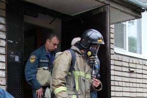 Убежавшее молоко стало причиной возгорания в Великих Луках (ФОТО)