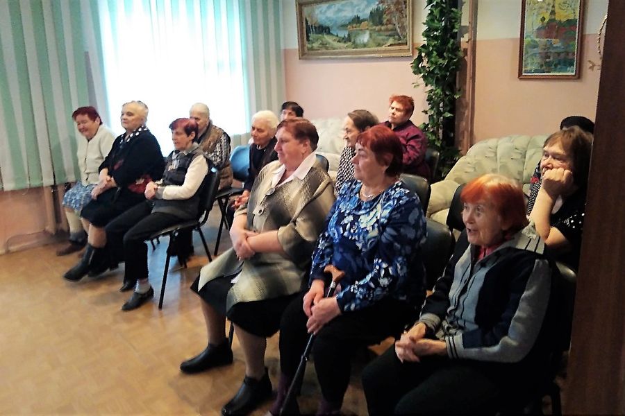 Воспитанники Детского сада №16 совместно с воспитателями устроили праздник «Доброты и уважения» (ФОТО)