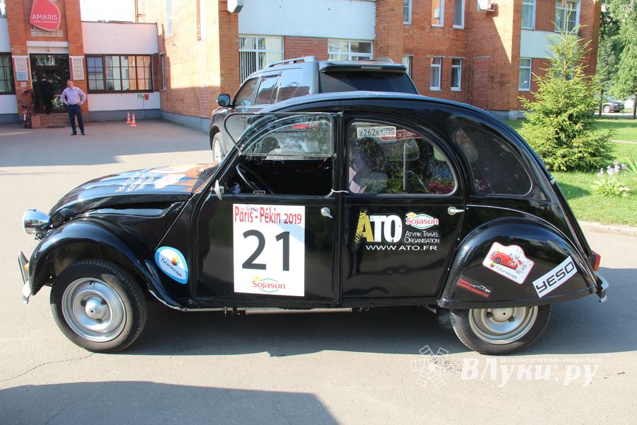 Ретро-автомобили побывали в Великих Луках (ФОТО)