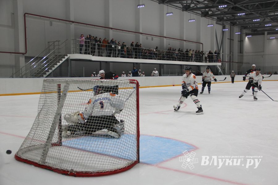 Великолукская команда «Экспресс 40+» дебютировал в НХЛ (ФОТО)