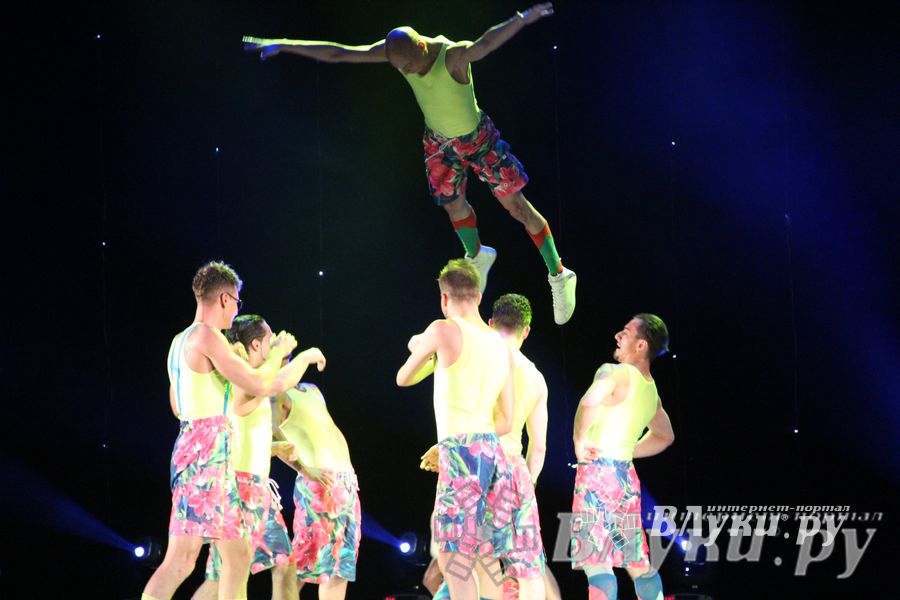 В Великих Луках состоялся концерт балета TODES