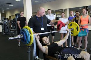 Народный жим в «С-Фитнес»