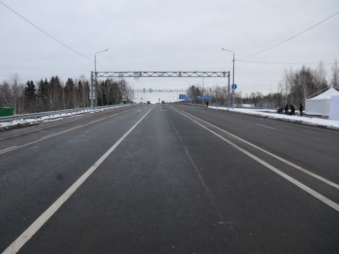 В Псковской области открыли после ремонта дорогу на границе России и Латвии