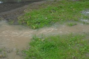 На проспекте Гагарина затопило дорогу (ФОТО)