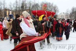 В Великих Луках встретили Масленицу