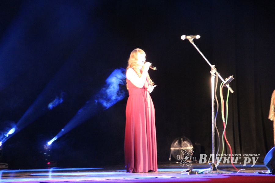 В Великих Луках состоялся финальный концерт медиа проекта «Новые Голоса на Новом Радио» (ФОТО)