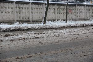 С первым снегопадом вас, коммунальщики Великих Лук!