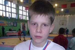 Юные великолучане привезли награды с соревнований по самбо (фото)