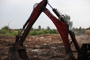 Великие Луки: ломать - не строить