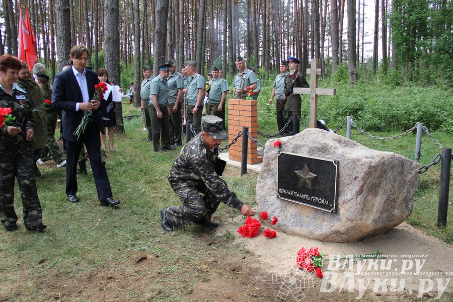 Торжественная церемония закладки Камня Памяти у деревни Каськово