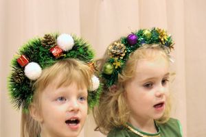 В детских садах Великих Лук проходят новогодние утренники (ФОТО)