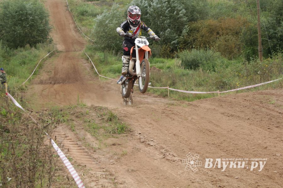 Мотокросс в Булынино: драйва много, зрителей мало (ФОТО)