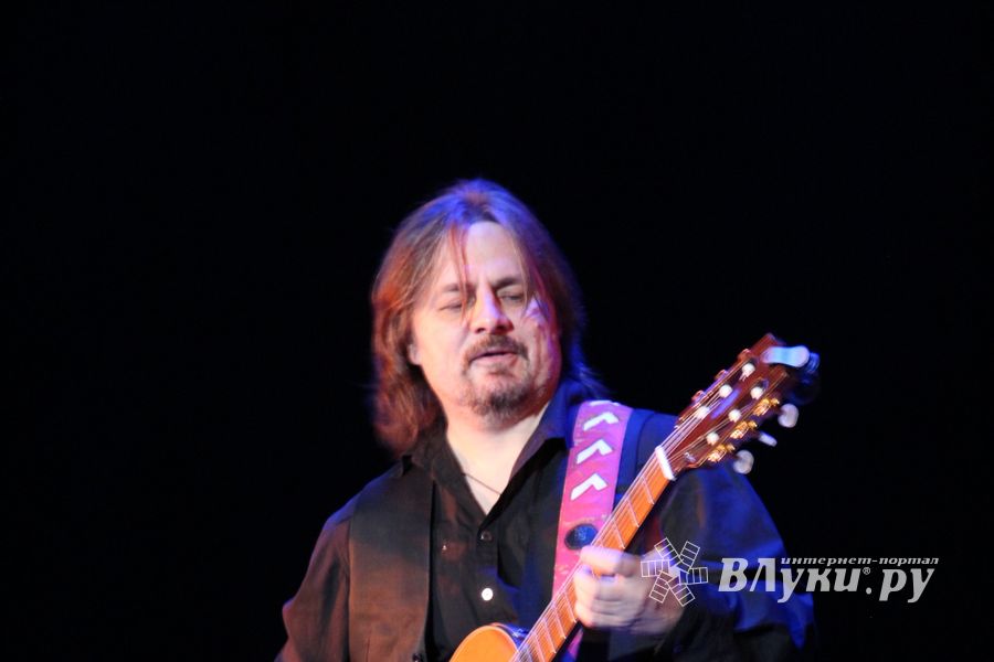 Cостоялся концерт легендарного рок-исполнителя Александра Иванова и группы «Рондо»