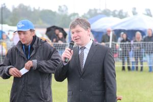 В Великих Луках проходит 7-й Фестиваль авиамодельного спорта (ФОТО)