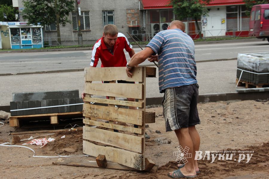 В Великих Луках в сквере Карцева появится детская площадка (ФОТО)