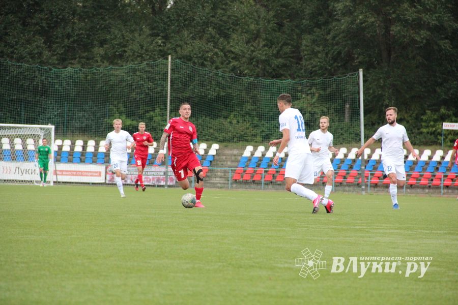 «Луки-Энергия» уступила дома «Твери» (ФОТО)