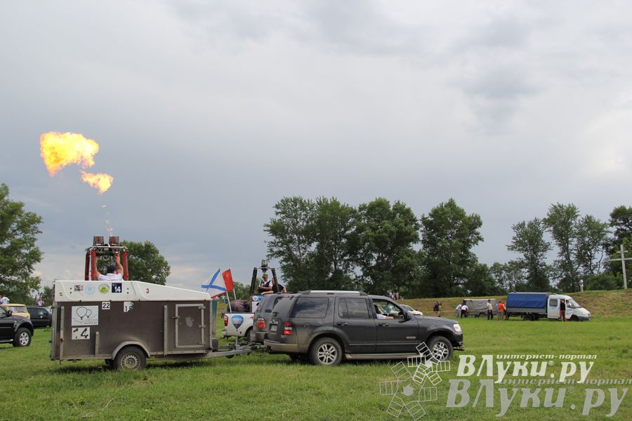 Открытие 19-й Международной встречи воздухоплавателей в Великих Луках
